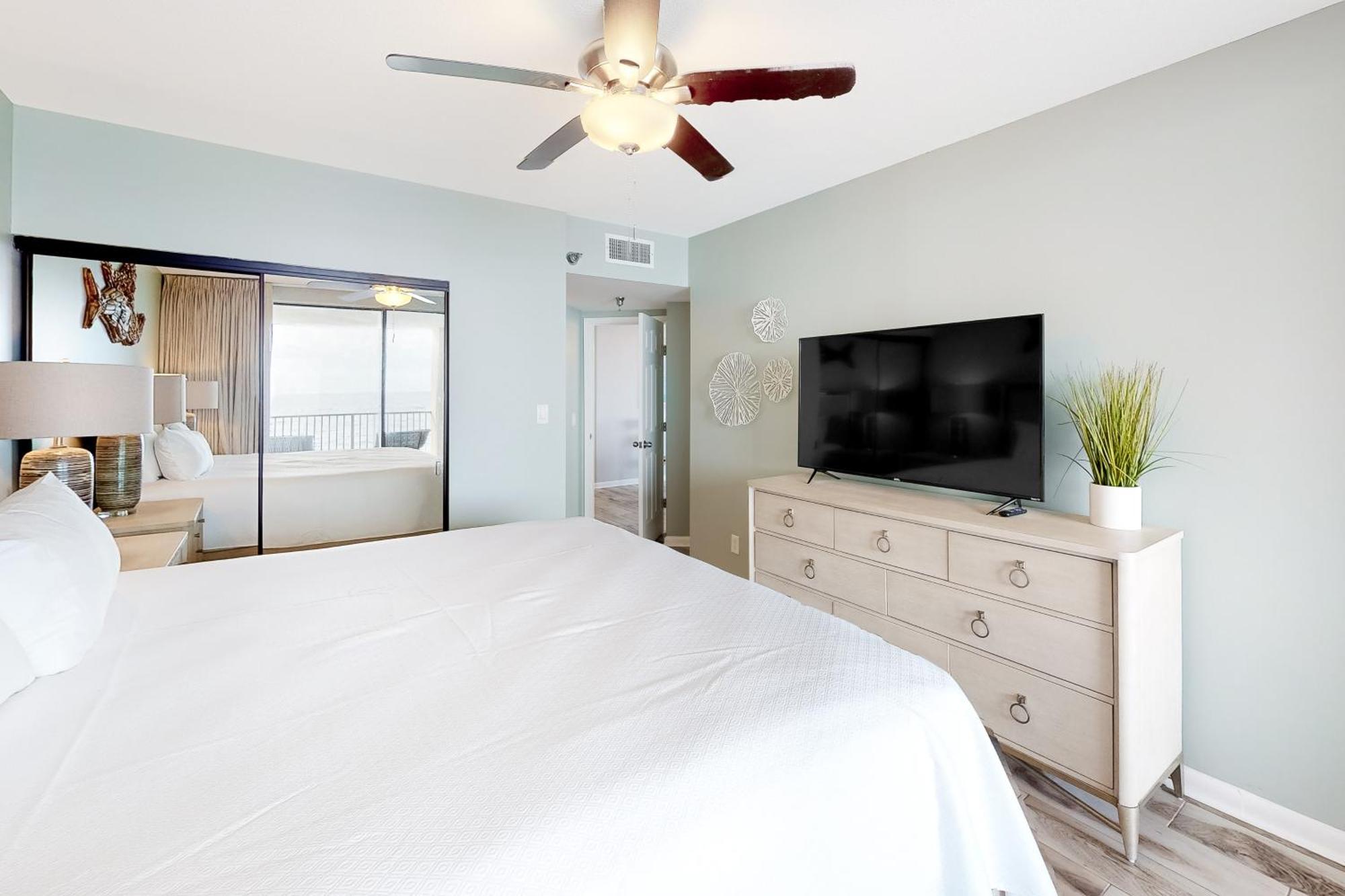 Bluewater Apartments III Orange Beach Room photo