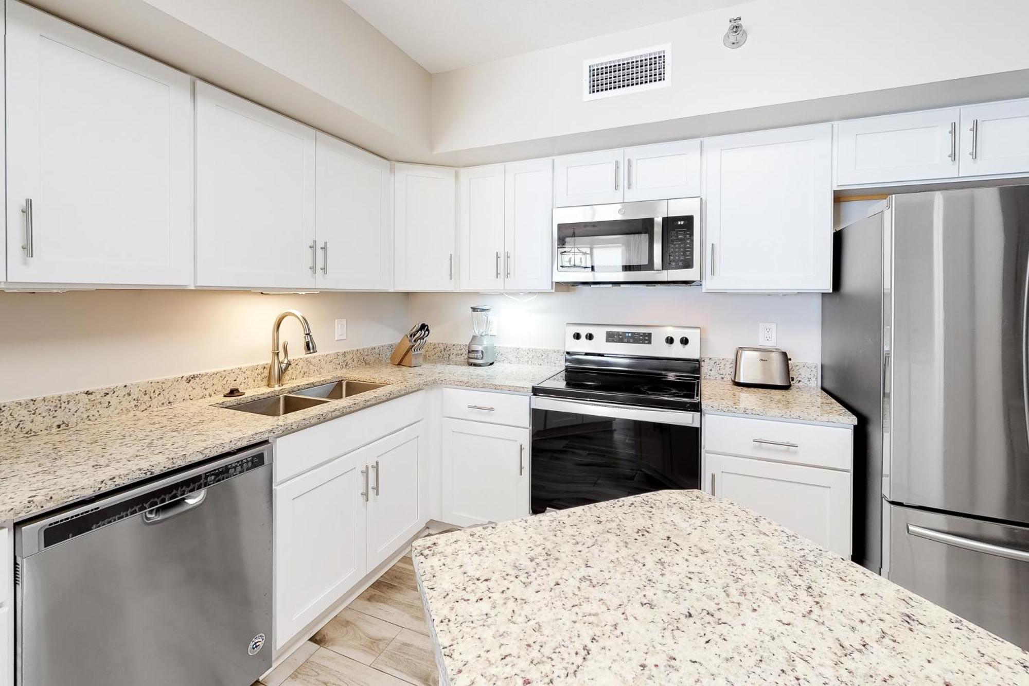 Bluewater Apartments III Orange Beach Room photo