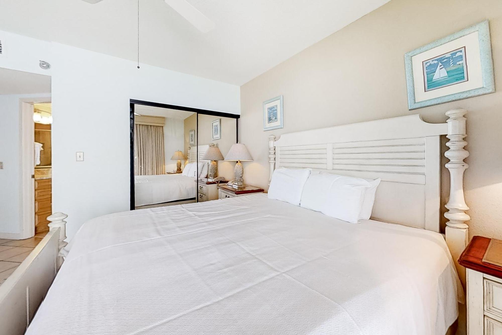 Bluewater Apartments III Orange Beach Room photo
