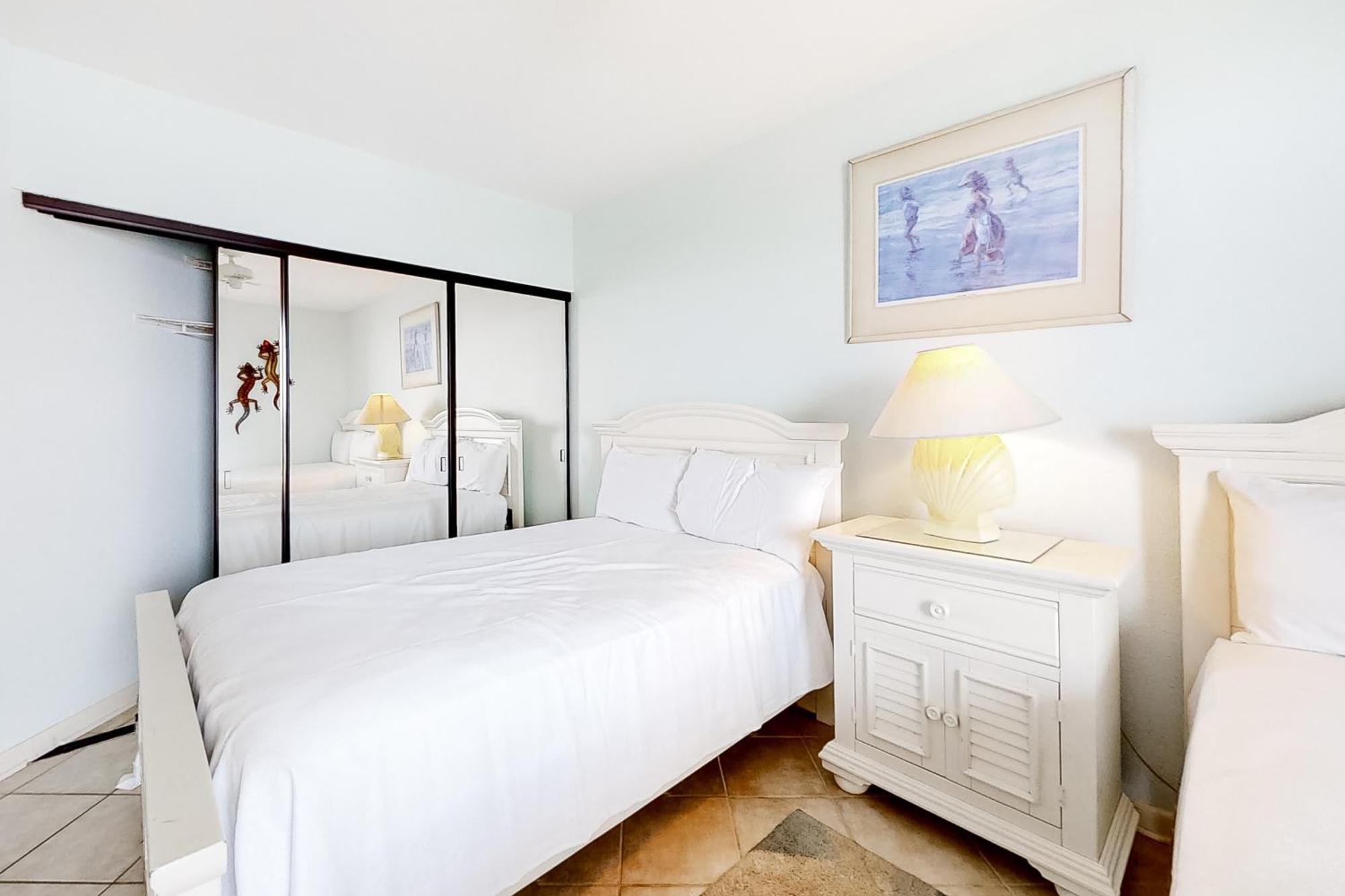 Bluewater Apartments III Orange Beach Room photo